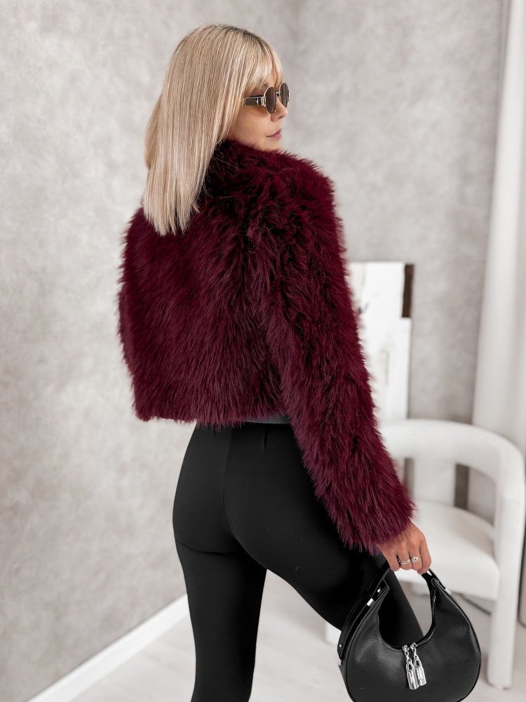 JAKA OTARIA FUR BORDO