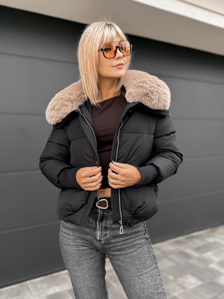 JACKE AURORA SCHWARZ