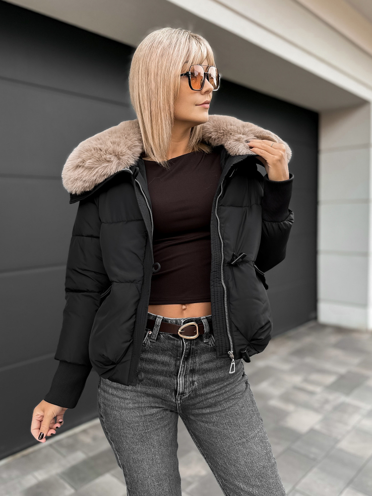 JACKE AURORA SCHWARZ