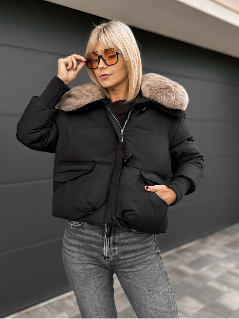 JACKE AURORA SCHWARZ