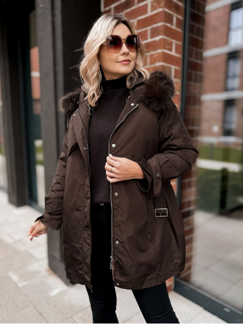 GEACA CU CAPTUSEALA ETTIE MARO