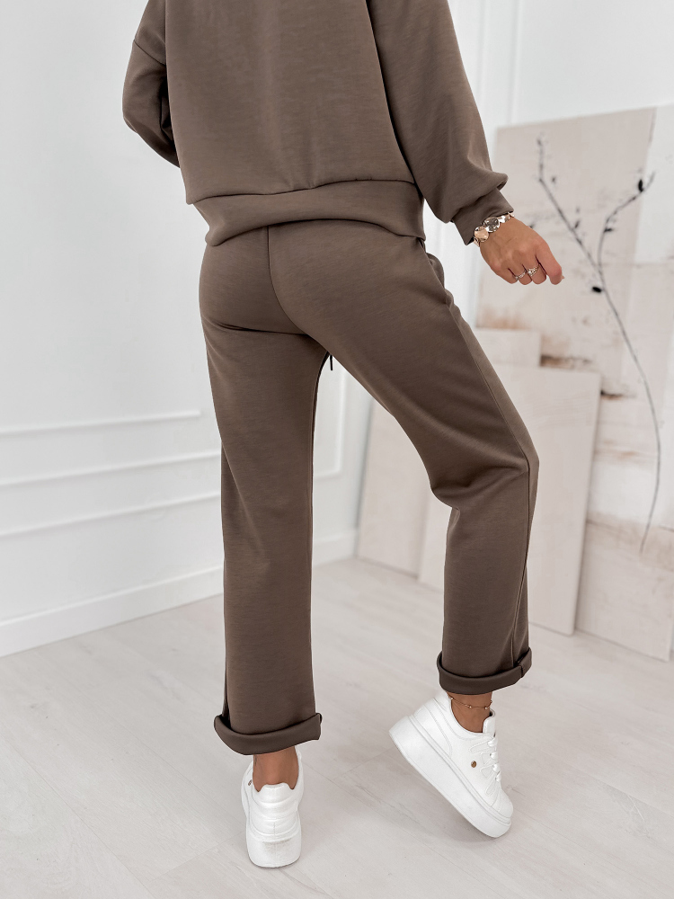 SOUPRAVA RAFEL HNĚDÝ