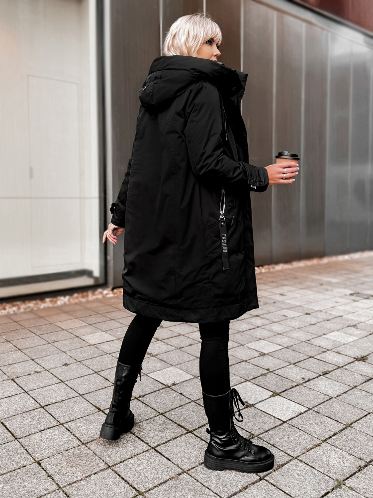 ЯКЕ ADRANNA ЧЕРНA
