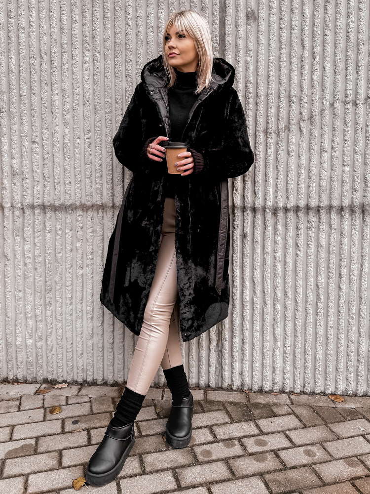 GEACA VAROLIA CU DOUA FETE NEAGRA